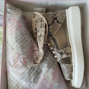 Cape Robbin Sneakers